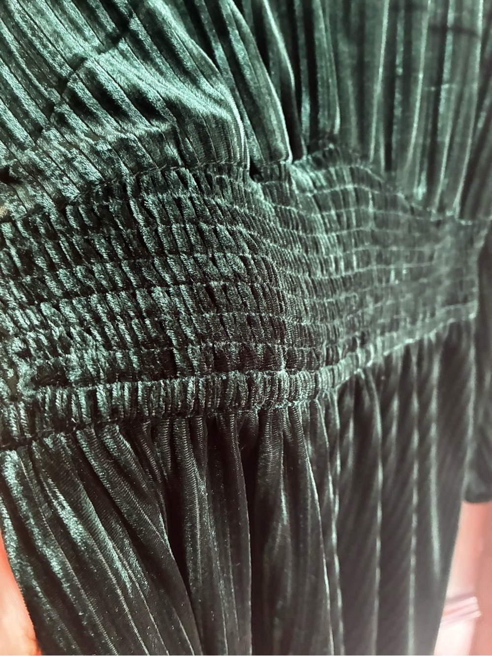 ZESICA Emerald Velvet Pleated Maxi Dress Long Sleeve Smocked Waist Size L NWT - Picture 3 of 7